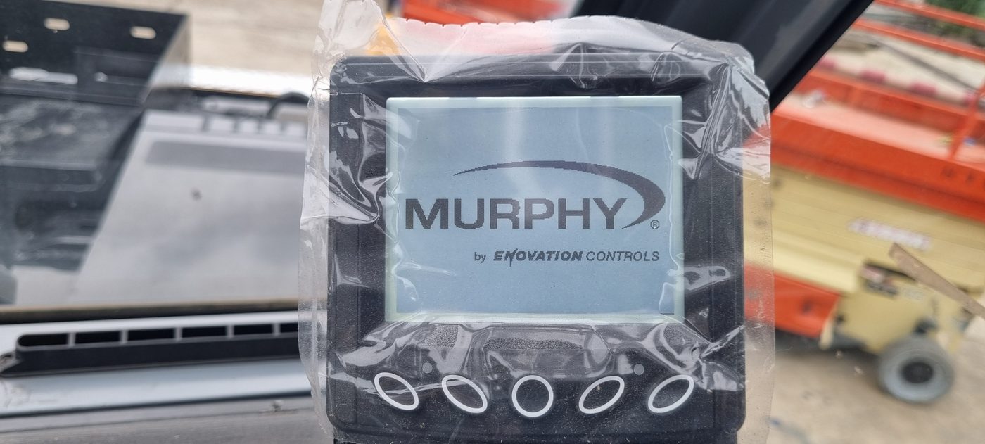 엔진 모니터(MURPHY) — 회전수·유온·유압을 따로 본다